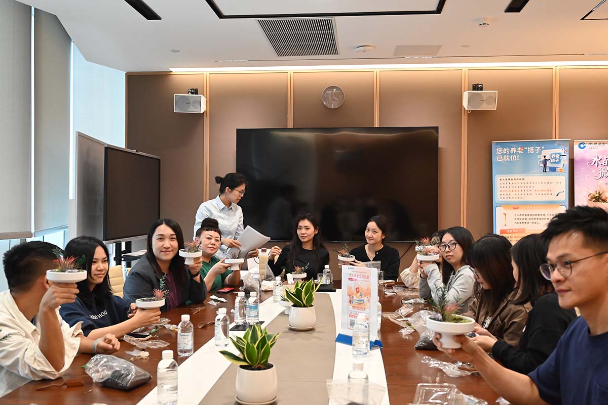 活動(dòng)回顧 | 金輝華集團(tuán)組織開(kāi)展“健康護(hù)航”、“藝術(shù)療愈”主題活動(dòng)！